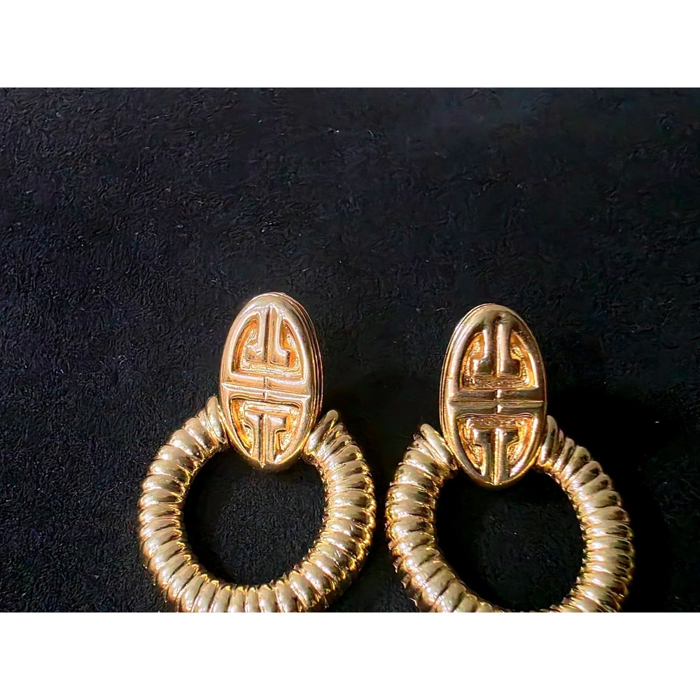 Vintage Givenchy LOGO Door Knocker Earrings Gold Plated Ribbed Clip 80s - Picture 3 of 7